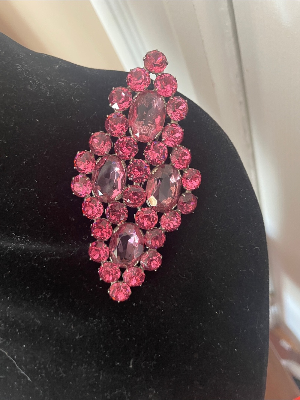 Pink Rhinestone Statement  brooch - Picture 2 of 7